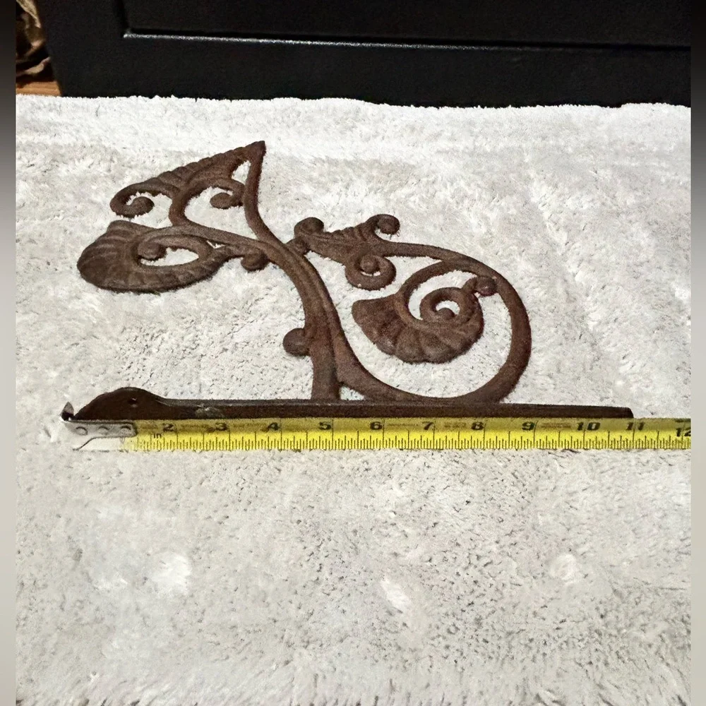 Antique Vintage,Cast Iron Ornate Wall Bracket,Vine Style.